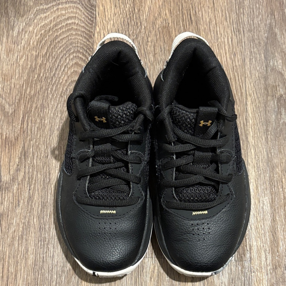 Under Armour Kids Black and Gold Sneakers